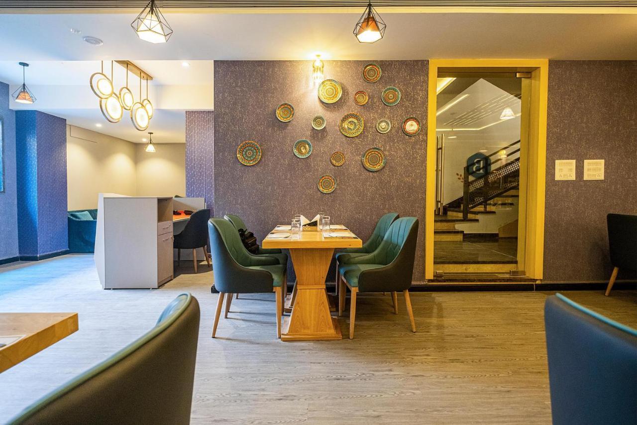 The Bastion Hotel Bhopál Kültér fotó
